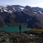 På vei opp Besseggen