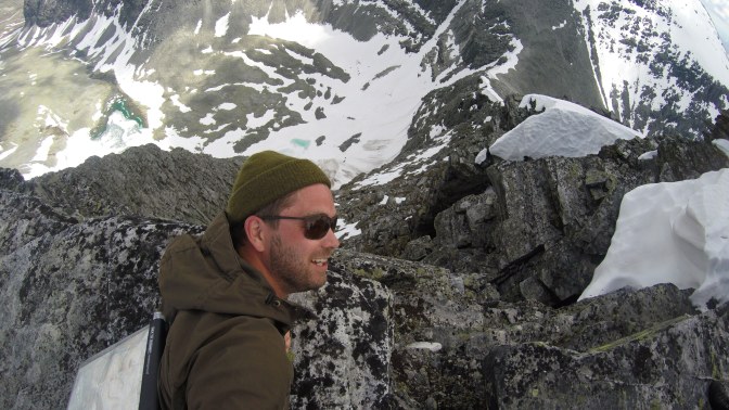 Ser tøff ut men holdt på og pisse på meg!